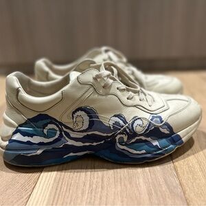 listing-status-banner